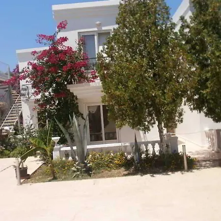 Artinus Hotel